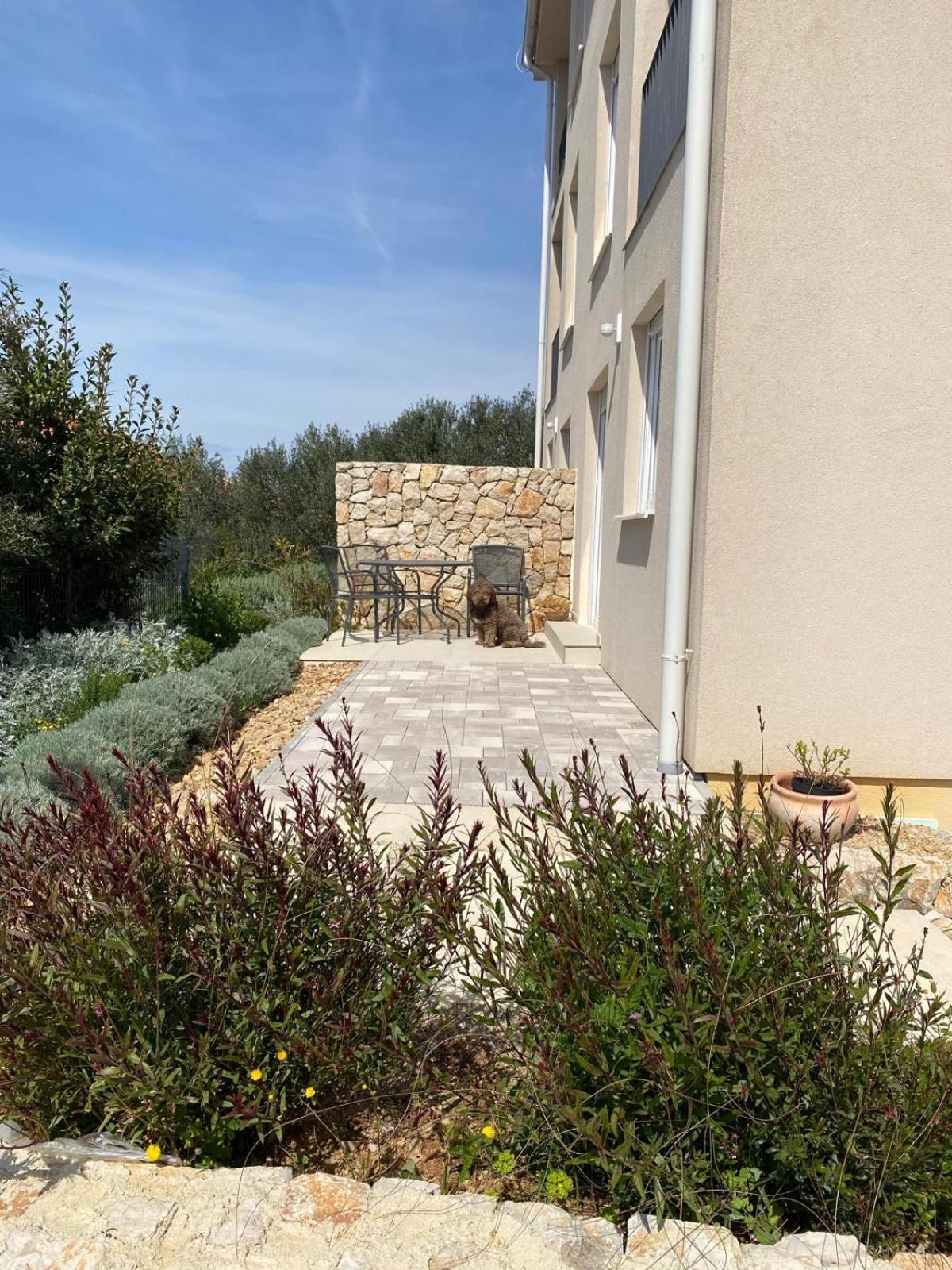 Twenty-Punat Apartments Exterior photo